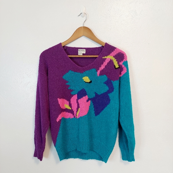 Vintage Sweaters - Vintage purple blue flower knit v-neck sweater